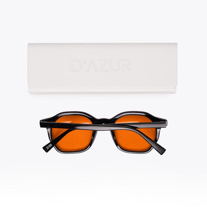 Toulon Noir · Amber