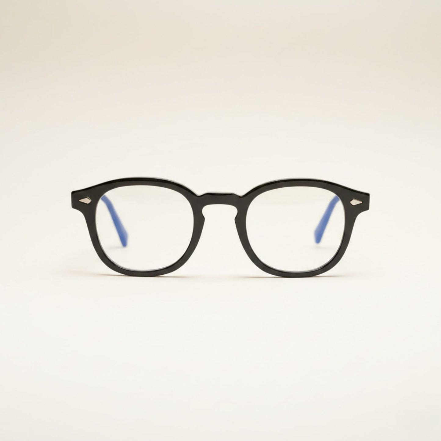 Saint-Tropez Noir · Clear