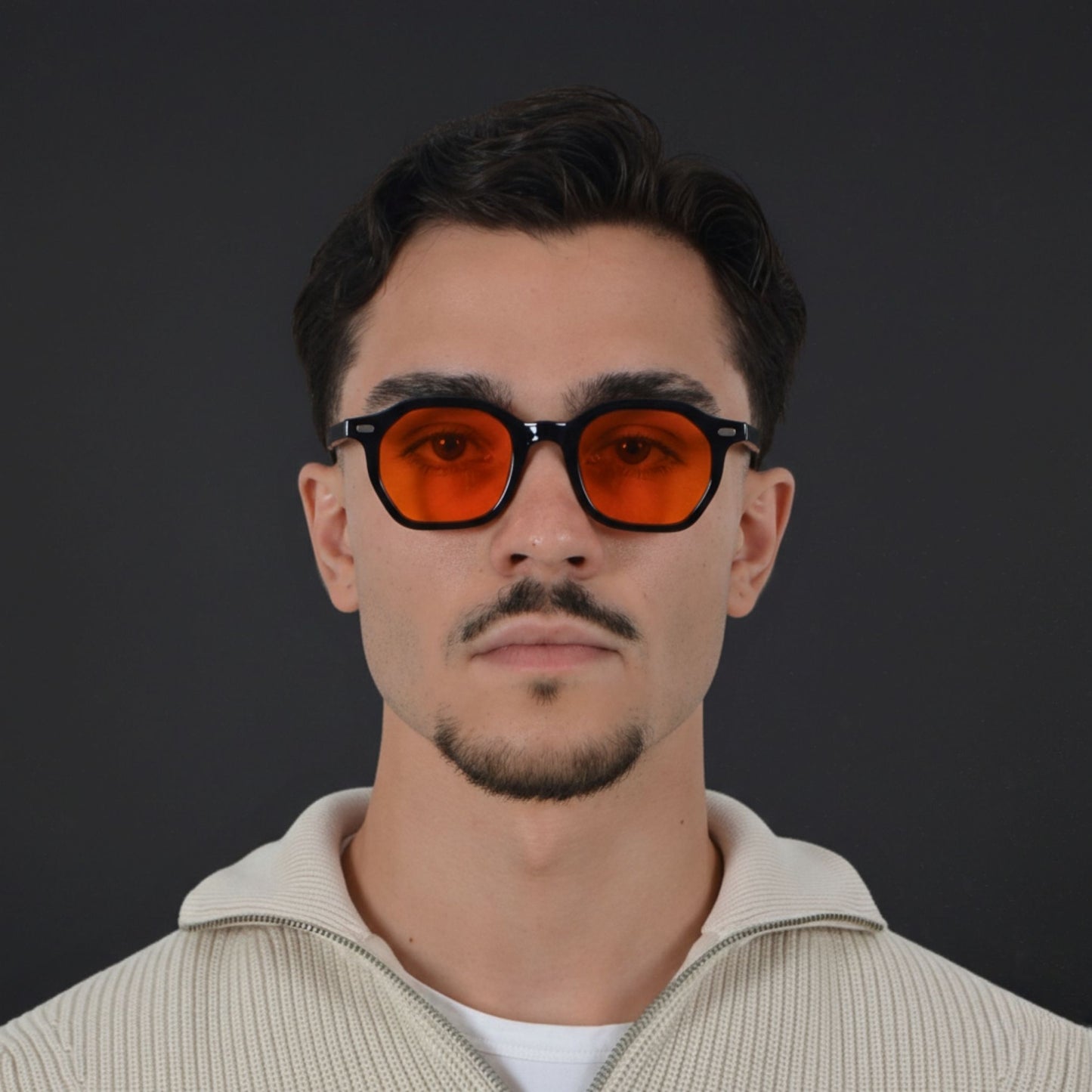 Toulon Noir · Amber