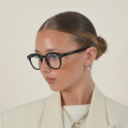 Saint-Tropez Noir · Clear