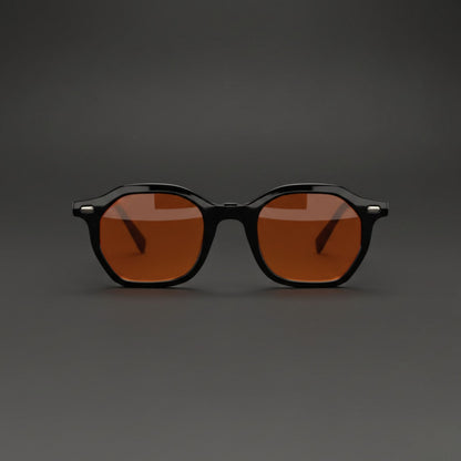 Toulon Noir · Amber