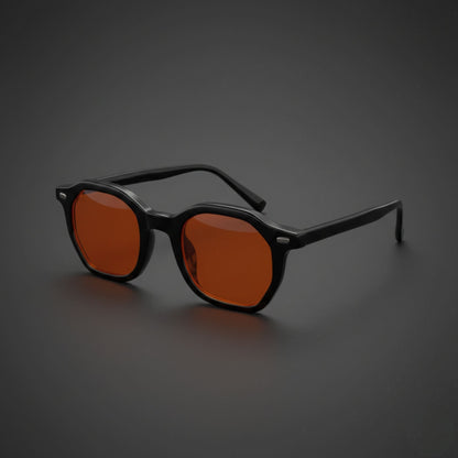 Toulon Noir · Amber