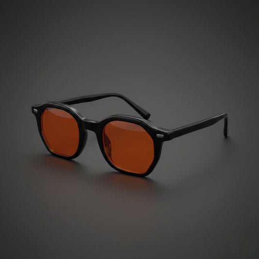 Toulon Noir · Amber