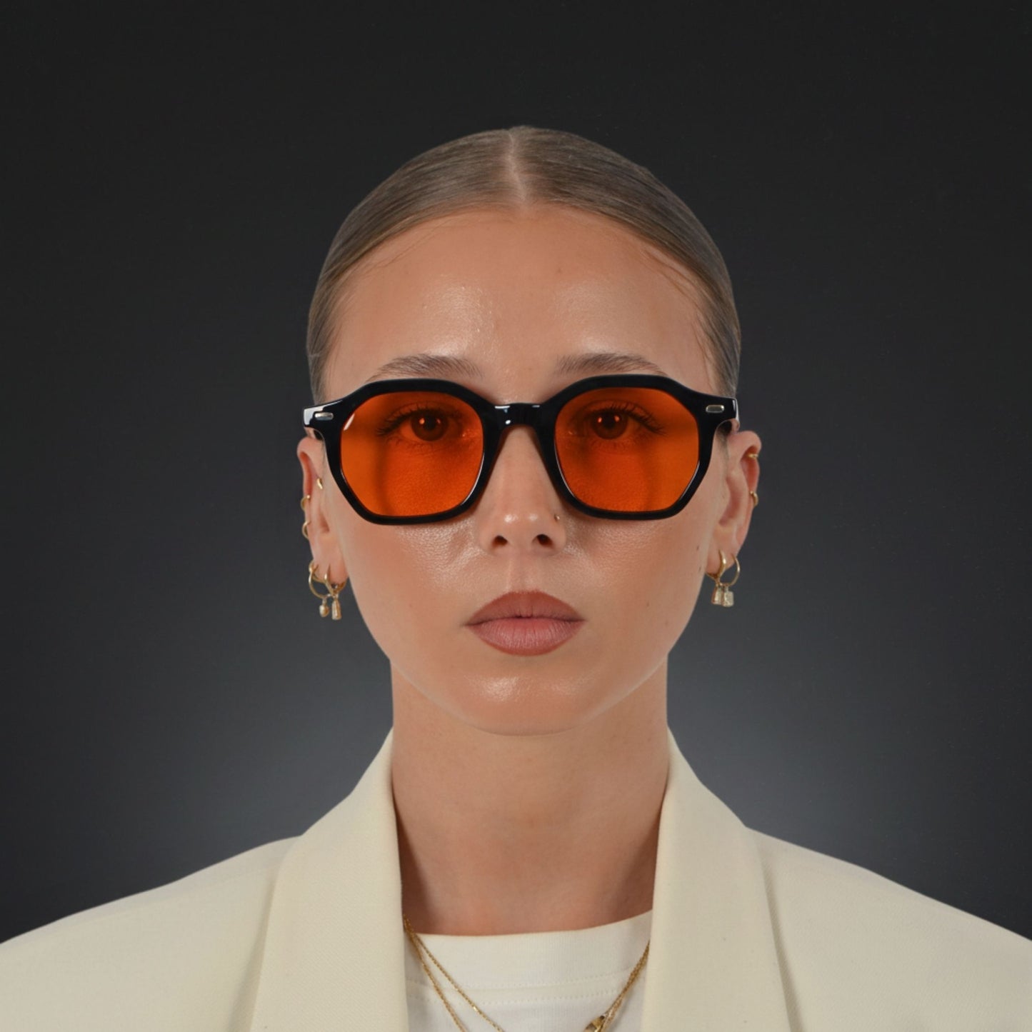 Toulon Noir · Amber