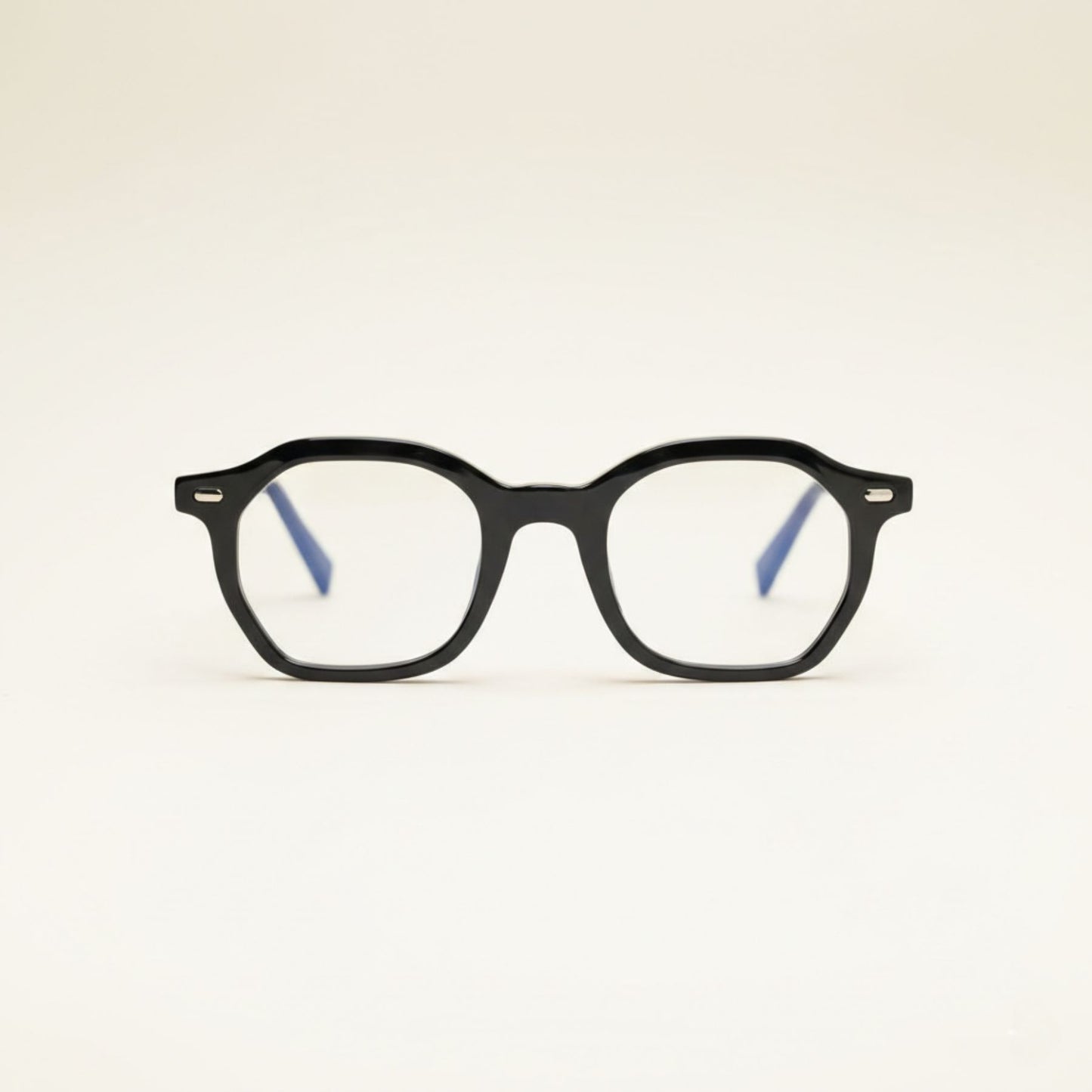 Toulon Noir · Clear